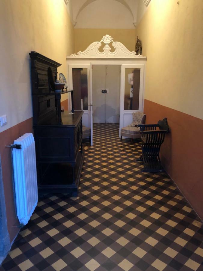 Casa Cavour Hotel Pontremoli Eksteriør billede